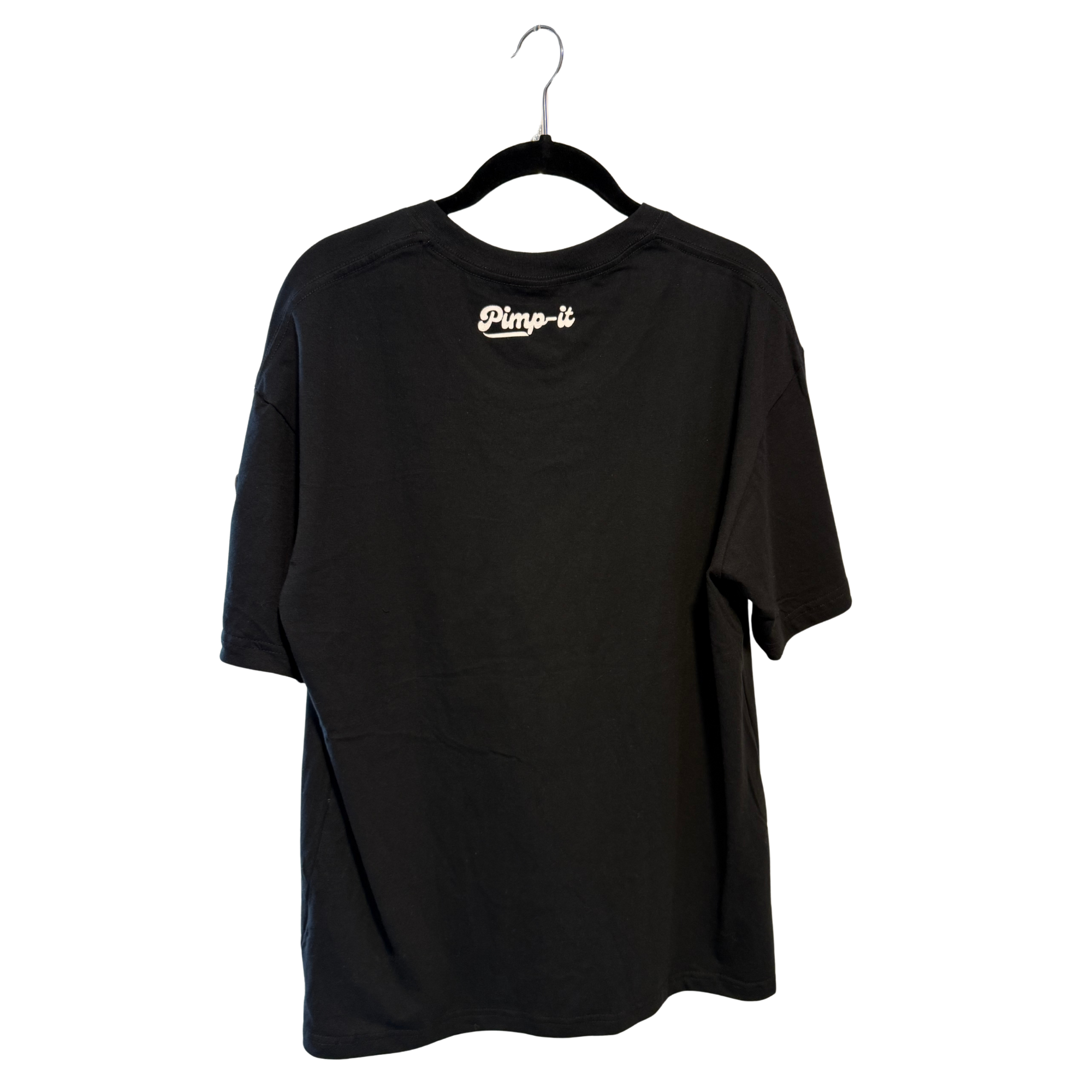 Personalisierbares T-Shirt mit Charms – Mach es zu deinem eigenen!