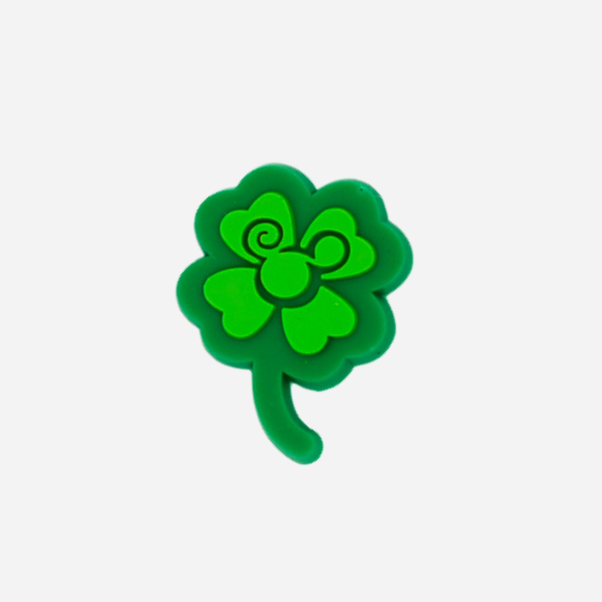 pins trefle a quatre feuilles